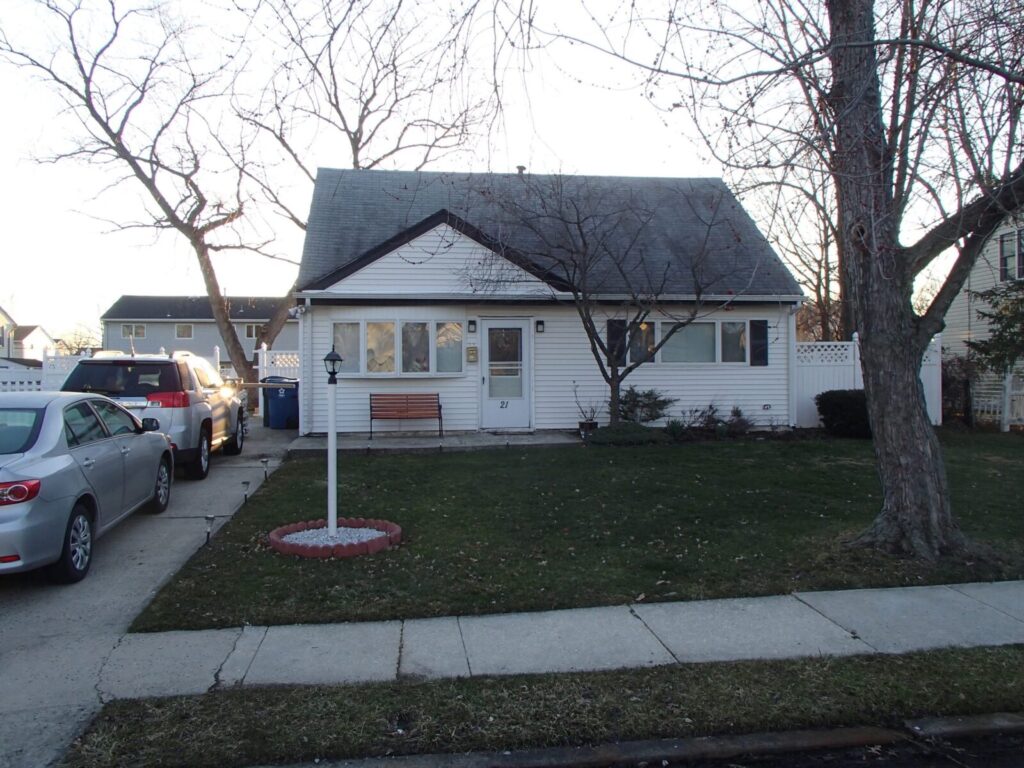 Hazlet NJ Roofing Projects